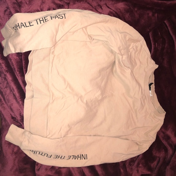 sweater - Picture 1 of 3